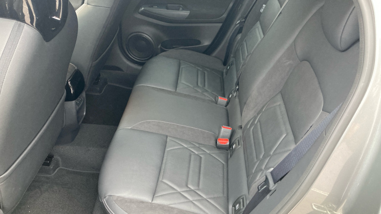 Nissan Juke 1.6 Hybrid Tekna+ 5dr Auto Hybrid Hatchback